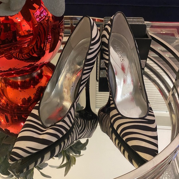 Guess Zebra Print Heels - Picture 1 of 9